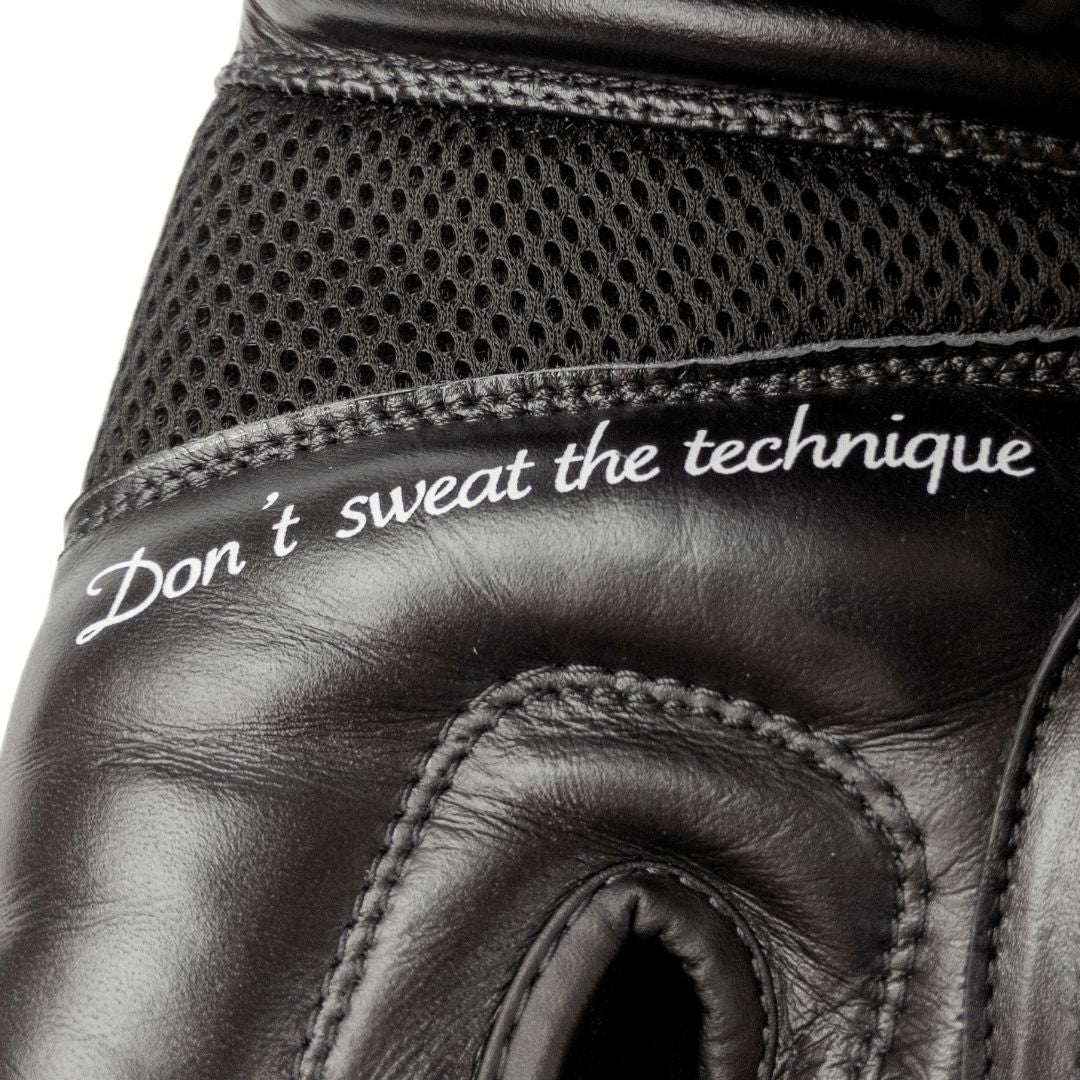 Akala Boxing Gloves - Techniques