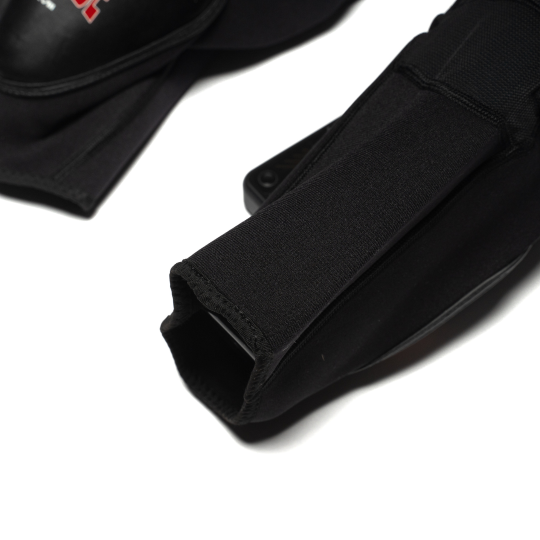 Worldwide 2.0 Knee Guards